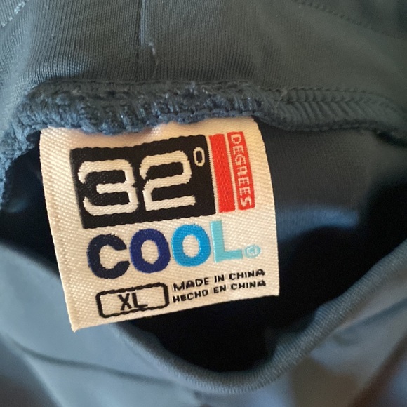 ❤️NWT. 32 degrees- Cool. Menswear Lightweight, stretch teal short pants. - Picture 6 of 6